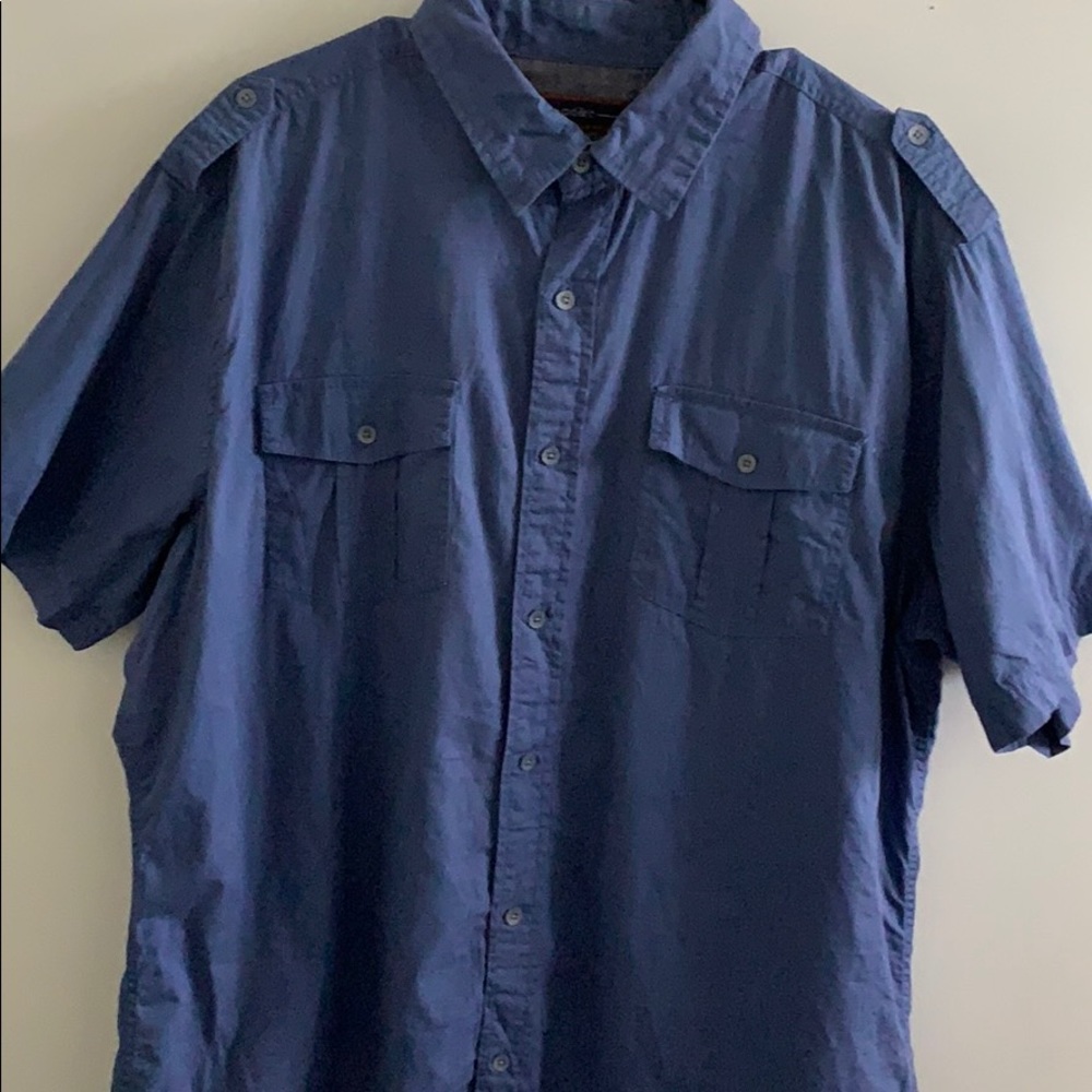 Shirtsleeve button down